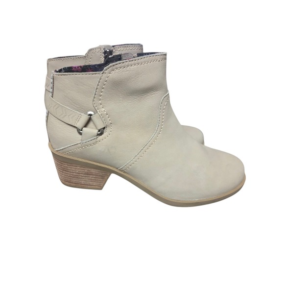Ankle Boots Cream Leather Western Buckle Detail Booties Neutral Size‎ - Picture 1 of 5